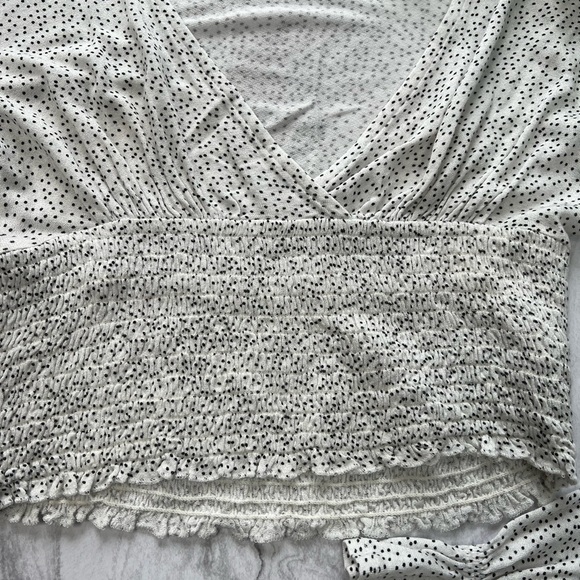 UO Polka Dot Long Sleeve - Picture 4 of 6